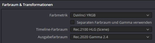 Ferner ist ein D-Log-M Videoaufnahmemodus im Farbraum REC709 vorhanden. D-Log M erlaubt den Zugriff auf den gesamten Dynamikumfang des Sensors und die Farben werden gleichmig verteilt, sodass helle und dunkle Teile des Videos genauer und klarer sind. Es handelt sich nicht um eine LUT (Lookup-Tabelle), sondern um ein kontrastarmes Video mit einem flachen Farbprofil, das mehr Mglichkeiten in der Nachbearbeitung bietet.